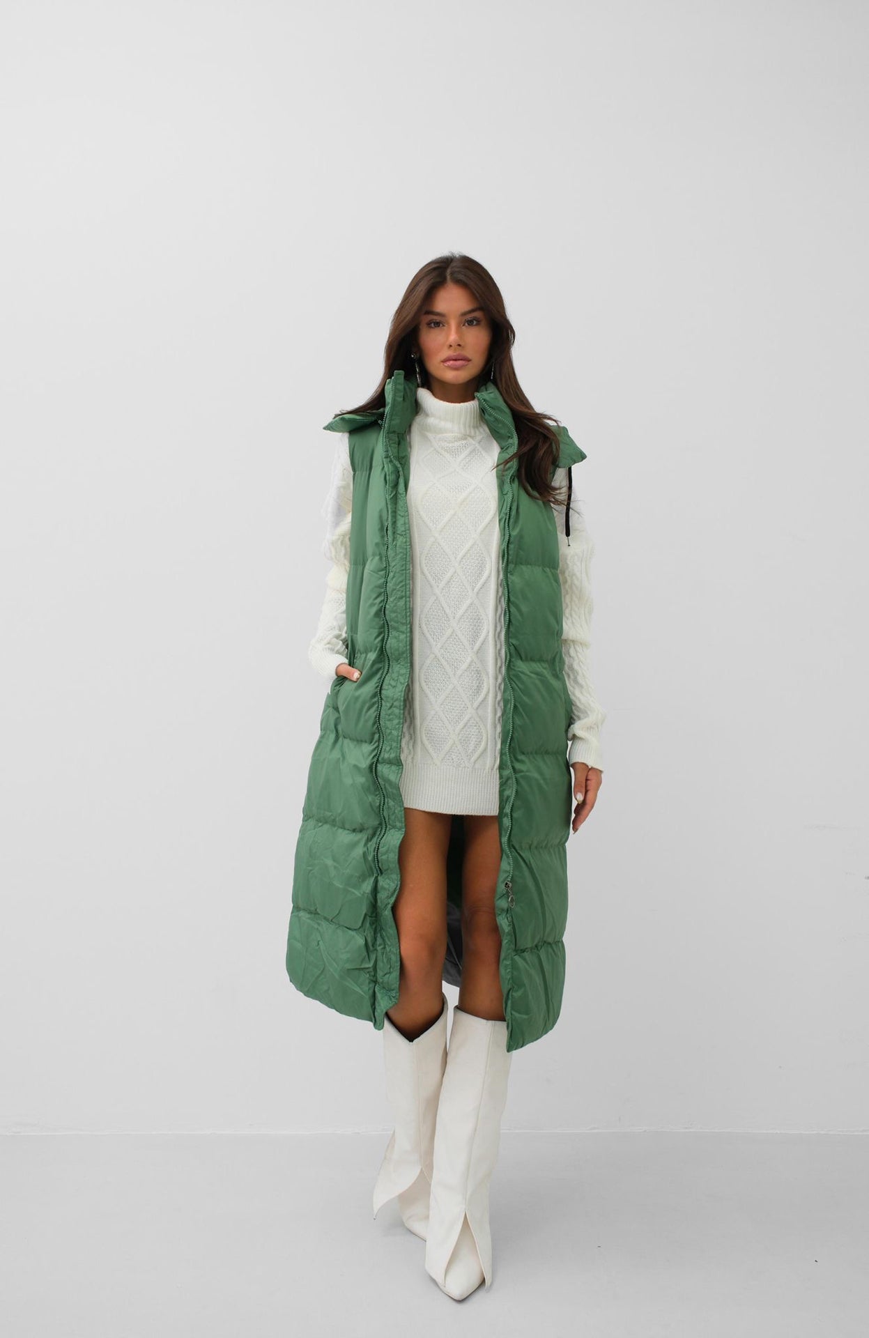 Evergreen Maxi-Steppweste mit Kapuze