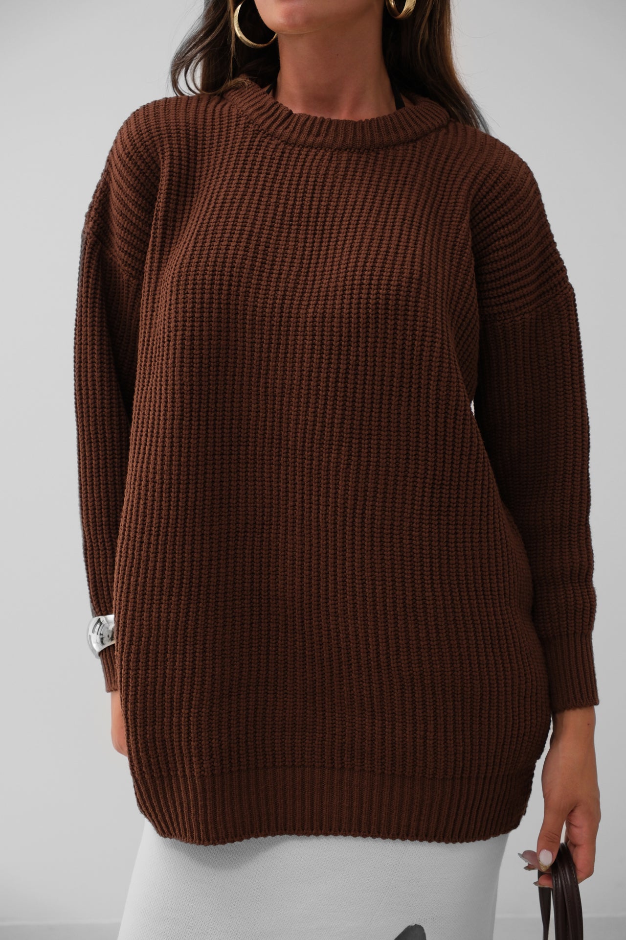 Schicker brauner Rippenpullover